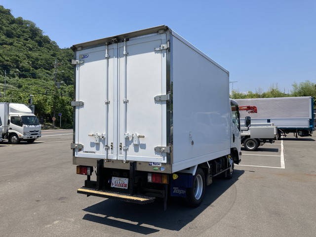 いすゞエルフ冷凍車（冷蔵車）小型（2t・3t）[写真02]