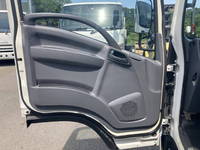 いすゞエルフ冷凍車（冷蔵車）小型（2t・3t）[写真26]