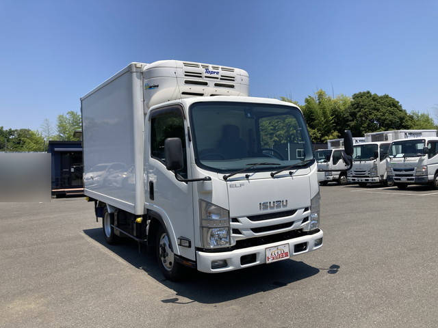 いすゞエルフ冷凍車（冷蔵車）小型（2t・3t）[写真03]