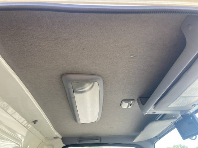 いすゞエルフ冷凍車（冷蔵車）小型（2t・3t）[写真32]