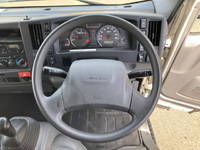 いすゞエルフ冷凍車（冷蔵車）小型（2t・3t）[写真33]