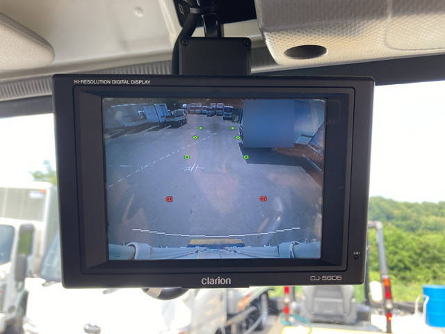 いすゞエルフ冷凍車（冷蔵車）小型（2t・3t）[写真38]