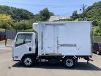 いすゞエルフ冷凍車（冷蔵車）小型（2t・3t）[写真05]