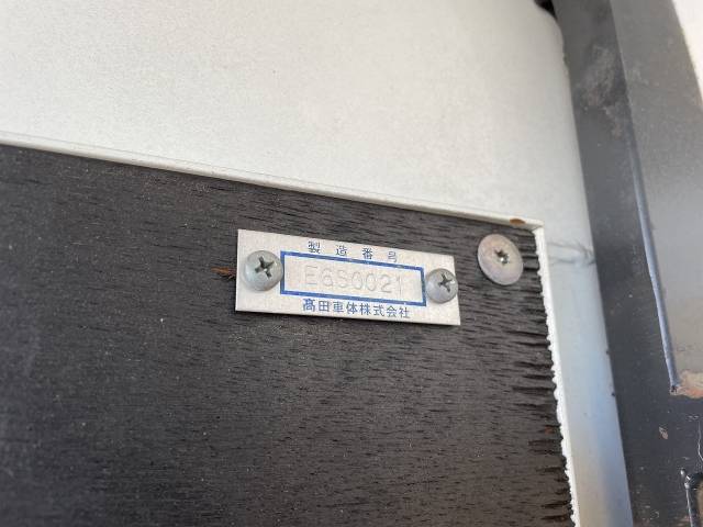 日産アトラス幌ウイング小型（2t・3t）[写真12]