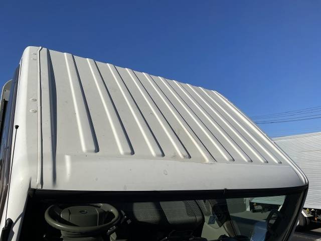 日産アトラス幌ウイング小型（2t・3t）[写真15]
