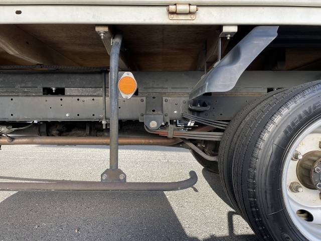 日産アトラス幌ウイング小型（2t・3t）[写真18]