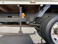 日産アトラス幌ウイング小型（2t・3t）[写真18]