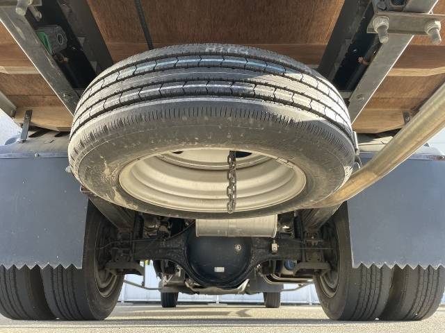 日産アトラス幌ウイング小型（2t・3t）[写真20]