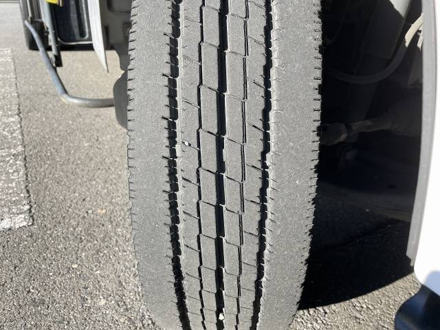 日産アトラス幌ウイング小型（2t・3t）[写真26]