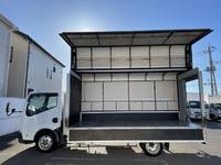 日産アトラス幌ウイング小型（2t・3t）[写真09]