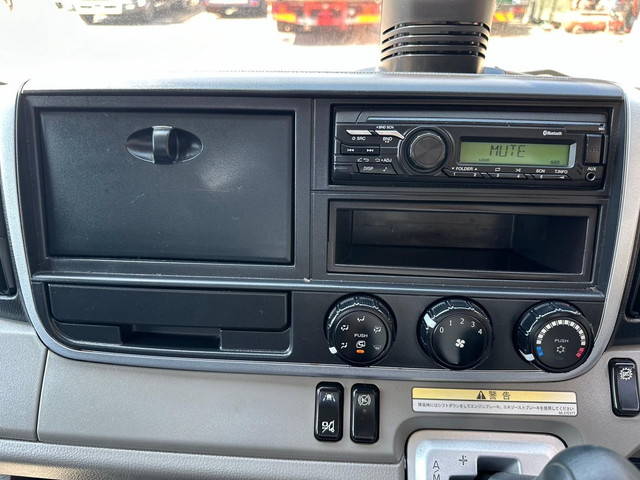 三菱ふそうキャンタークレーン4段小型（2t・3t）[写真29]