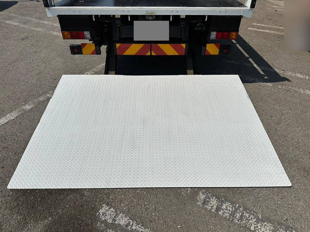 三菱ふそうキャンタークレーン4段小型（2t・3t）[写真08]