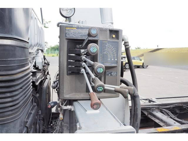 三菱ふそうスーパーグレートセーフティクレーン3段大型（10t）[写真10]