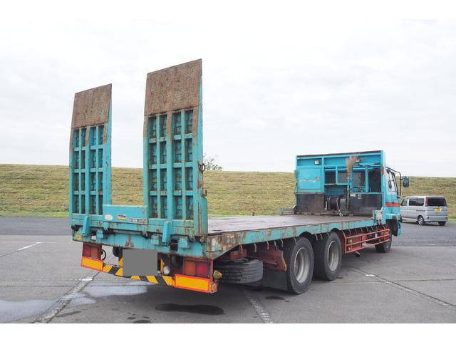 UDトラックスコンドルセーフティローダー増トン（6t・8t）[写真04]