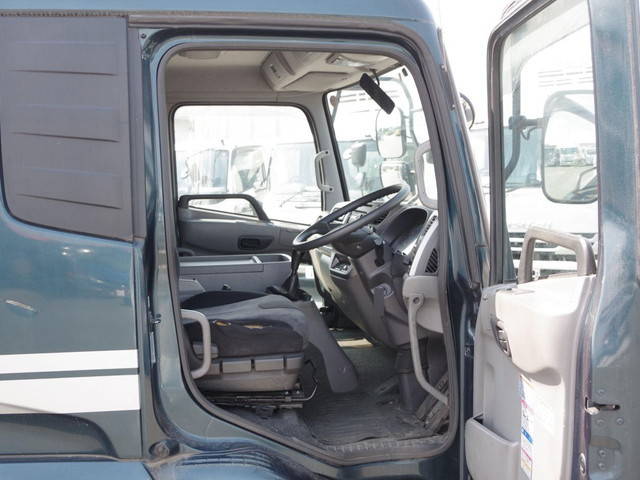 UDトラックスコンドルクレーン4段増トン（6t・8t）[写真15]