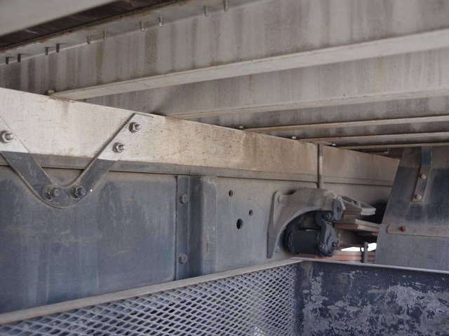 UDトラックスコンドルクレーン4段増トン（6t・8t）[写真19]