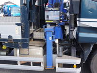 UDトラックスコンドルクレーン4段増トン（6t・8t）[写真23]