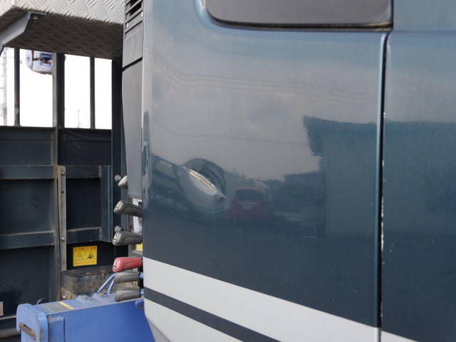 UDトラックスコンドルクレーン4段増トン（6t・8t）[写真33]