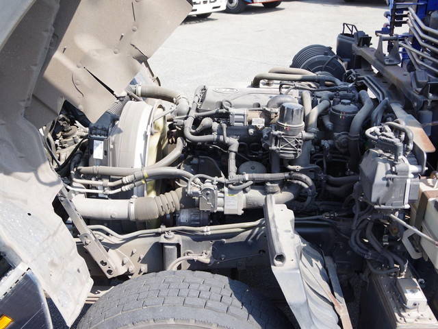 UDトラックスコンドルクレーン4段増トン（6t・8t）[写真34]