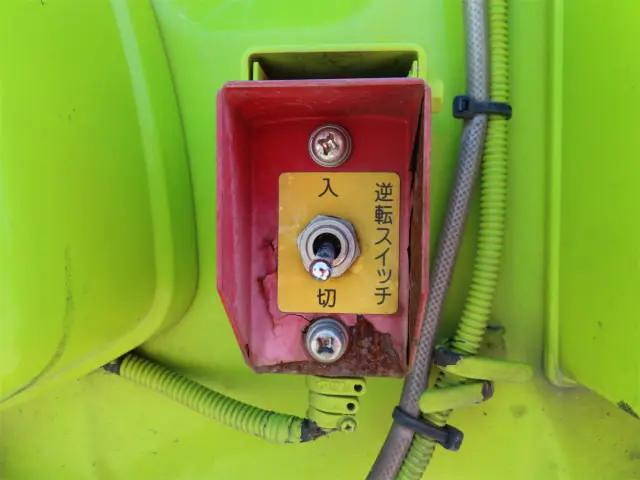 いすゞエルフパッカー車（塵芥車）小型（2t・3t）[写真31]