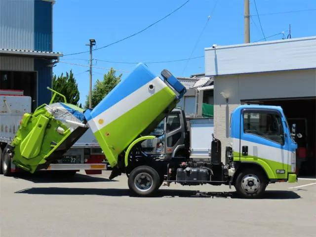 いすゞエルフパッカー車（塵芥車）小型（2t・3t）[写真08]