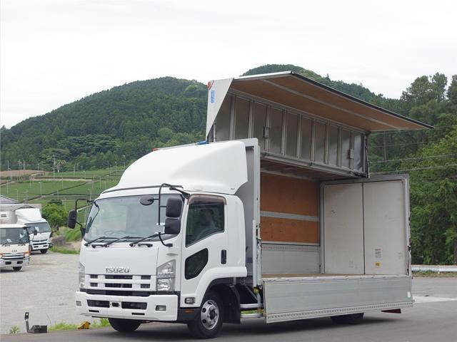 いすゞフォワードアルミウイング中型（4t）TKG-FRR90S2 [写真01]