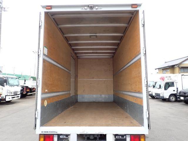 いすゞエルフアルミバン小型（2t・3t）[写真12]