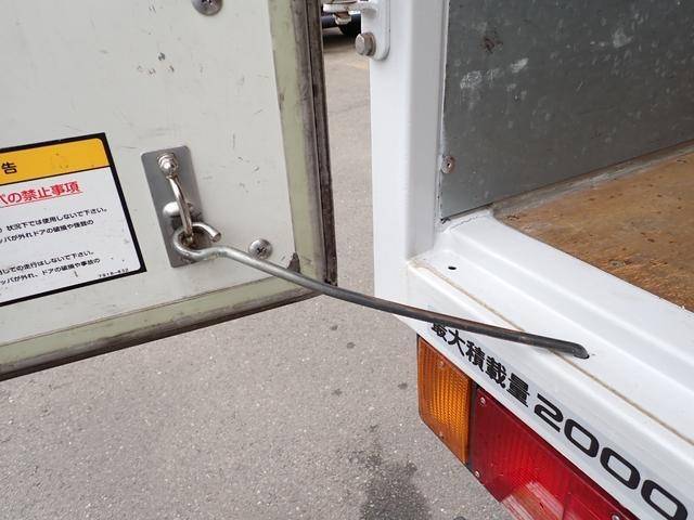 いすゞエルフアルミバン小型（2t・3t）[写真13]