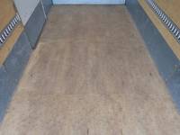 いすゞエルフアルミバン小型（2t・3t）[写真17]