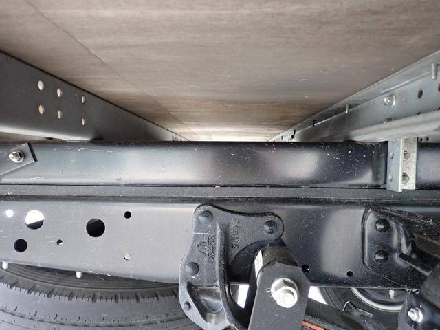 いすゞエルフアルミバン小型（2t・3t）[写真21]