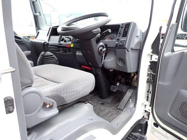 いすゞエルフアルミバン小型（2t・3t）[写真26]