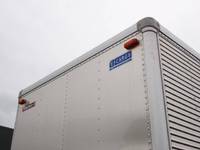 いすゞエルフアルミバン小型（2t・3t）[写真09]