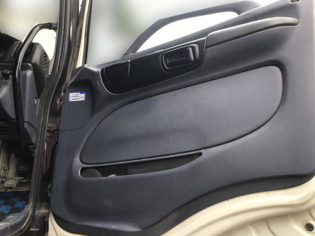 日野プロフィアダンプ大型（10t）[写真21]