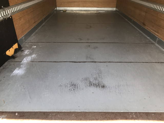 マツダタイタンアルミバン小型（2t・3t）[写真12]