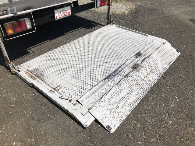 マツダタイタンアルミバン小型（2t・3t）[写真16]