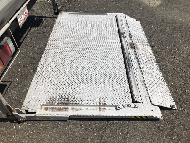 マツダタイタンアルミバン小型（2t・3t）[写真17]