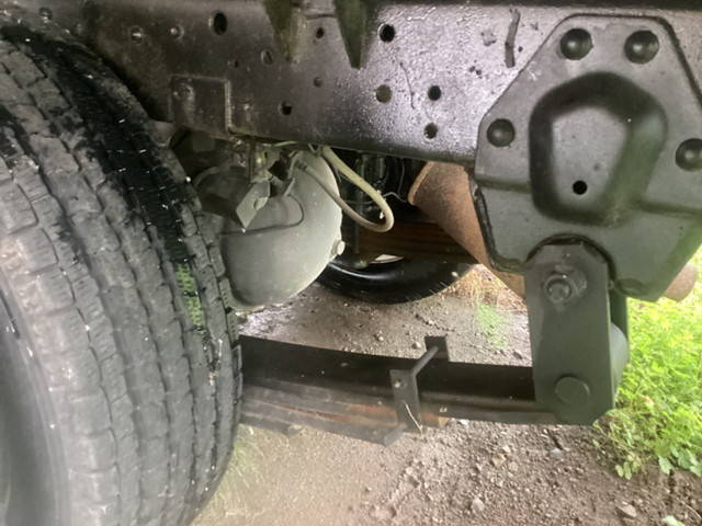 いすゞエルフ平ボディ小型（2t・3t）[写真11]