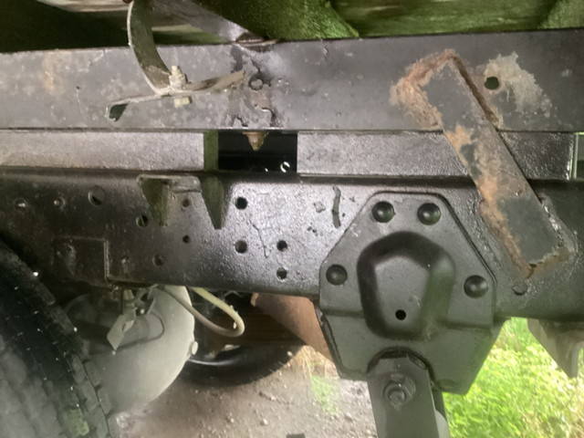 いすゞエルフ平ボディ小型（2t・3t）[写真12]