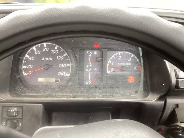 いすゞエルフ平ボディ小型（2t・3t）[写真18]