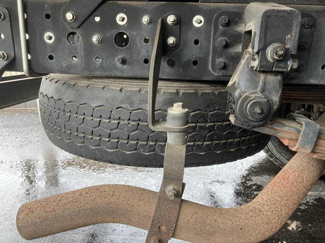 三菱ふそうキャンタークレーン3段小型（2t・3t）[写真20]