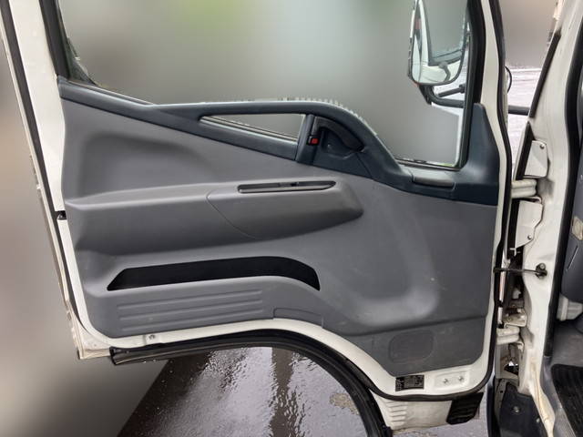 三菱ふそうキャンタークレーン3段小型（2t・3t）[写真25]