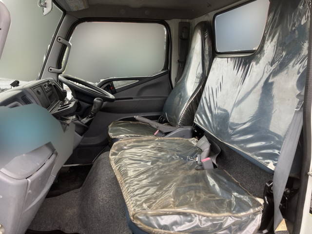 三菱ふそうキャンタークレーン3段小型（2t・3t）[写真27]