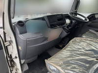 三菱ふそうキャンタークレーン3段小型（2t・3t）[写真30]