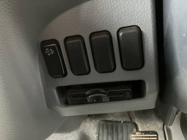 三菱ふそうキャンタークレーン3段小型（2t・3t）[写真35]