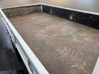 三菱ふそうキャンタークレーン3段小型（2t・3t）[写真09]