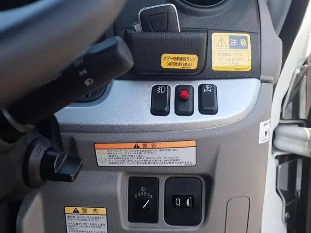 三菱ふそうキャンターセーフティローダー小型（2t・3t）[写真30]