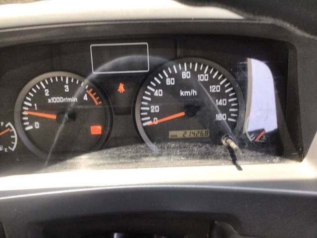 いすゞエルフアルミバン小型（2t・3t）[写真29]