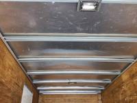 いすゞエルフアルミバン小型（2t・3t）[写真08]