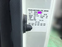 いすゞエルフアルミバン小型（2t・3t）[写真27]