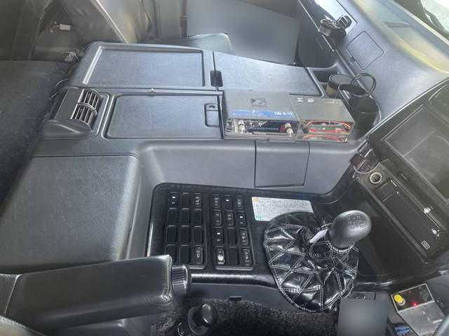 三菱ふそうスーパーグレートダンプ大型（10t）[写真27]